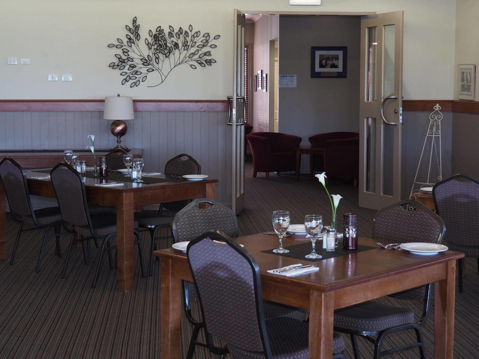 Pittsworth Motor Inn エクステリア 写真