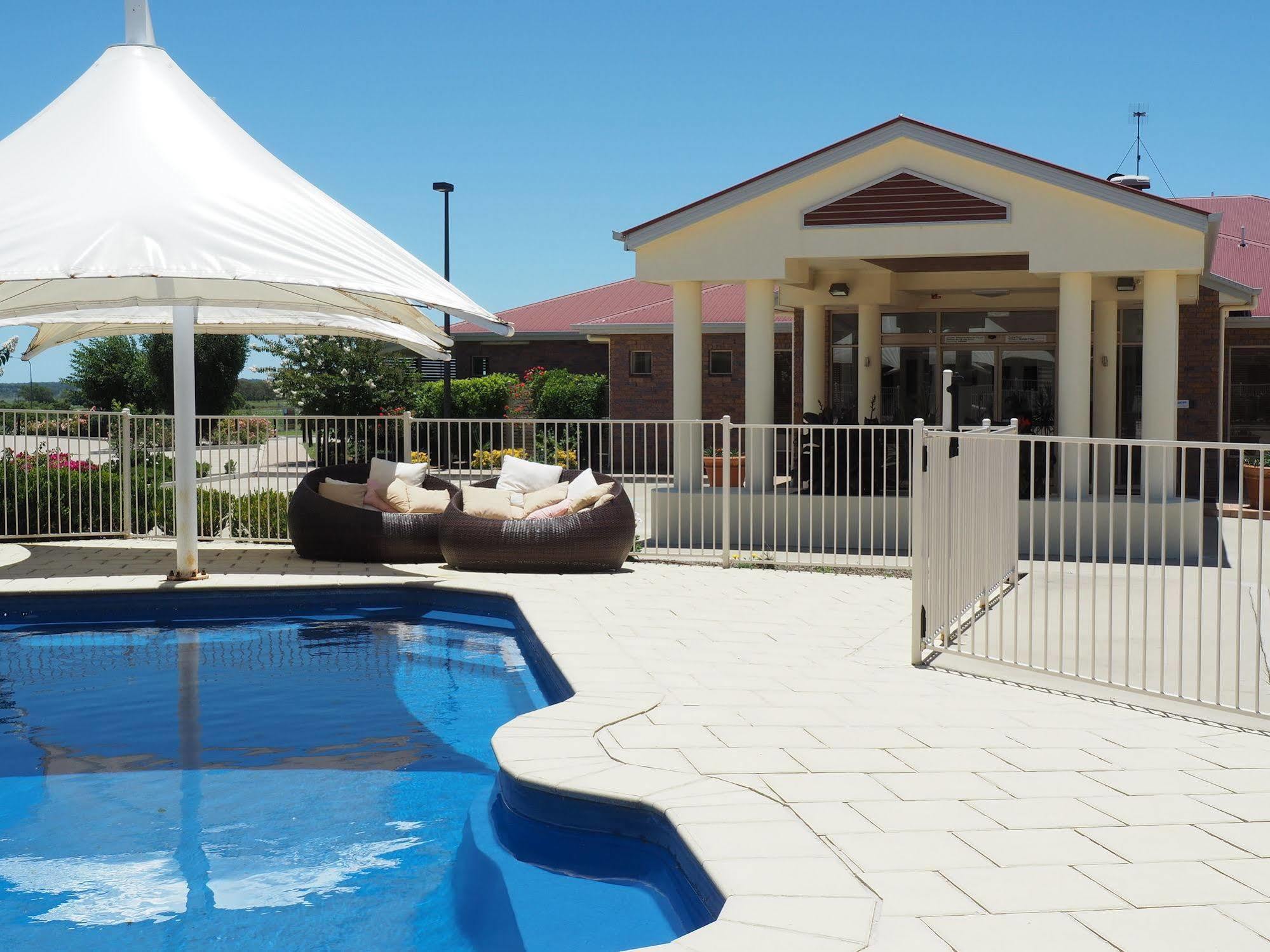 Pittsworth Motor Inn エクステリア 写真