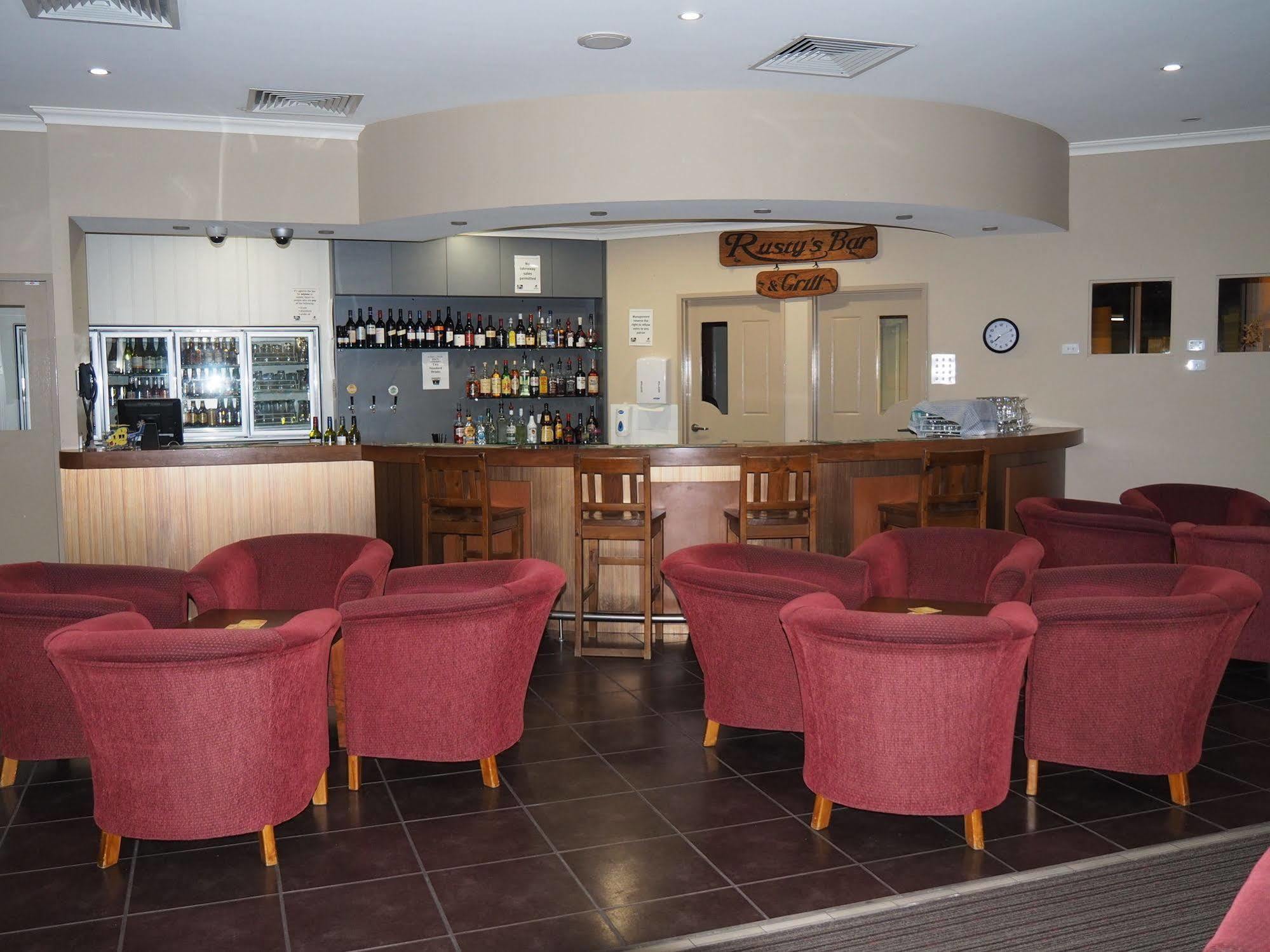 Pittsworth Motor Inn エクステリア 写真