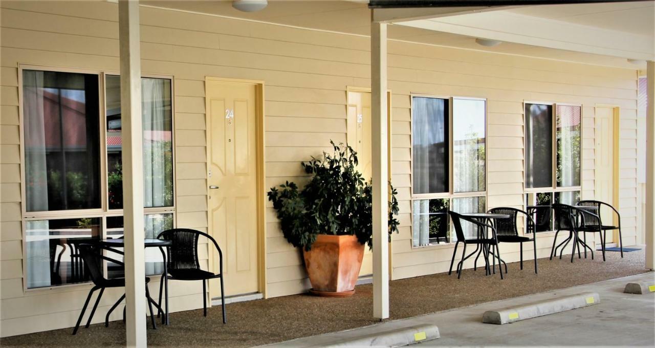 Pittsworth Motor Inn エクステリア 写真